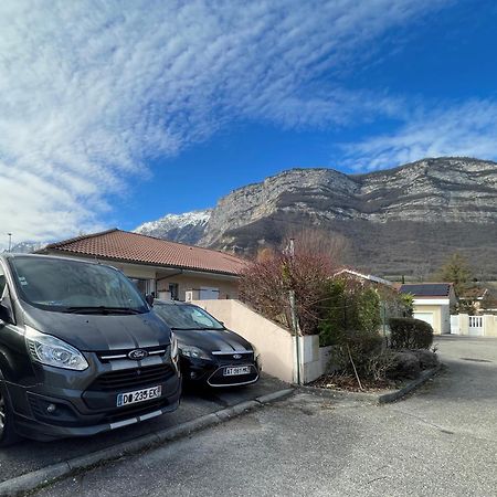 Grenoble Sud Varces Suite Privatisee Au Pied Des Montagnes Esterno foto